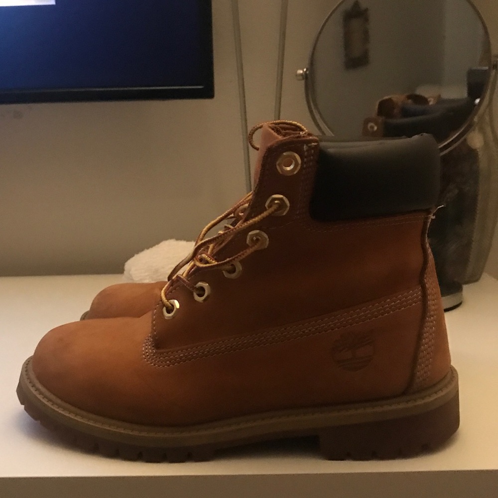 Timberlands - Picture 2 of 5